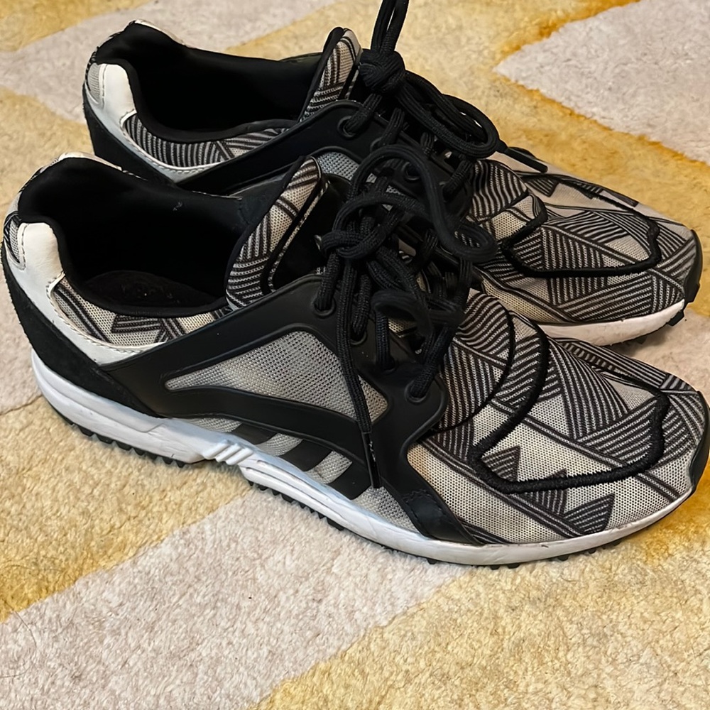 Gently used adidas sneaker. A rare find.